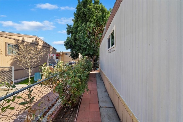 Detail Gallery Image 27 of 27 For 250 N Linden Avenue #327,  Rialto,  CA 92376 - 4 Beds | 2 Baths