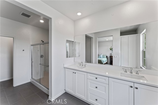 Detail Gallery Image 14 of 31 For 22730 Harmony Dr, Saugus,  CA 91350 - 2 Beds | 2/1 Baths