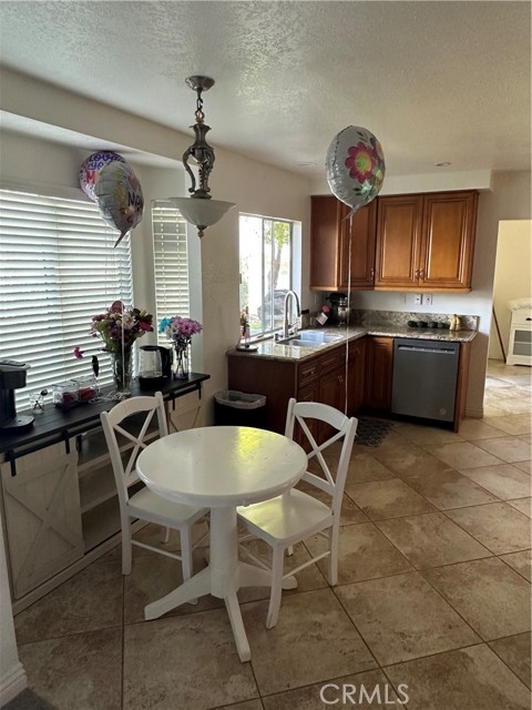 Detail Gallery Image 8 of 26 For 10 Spicewood, Aliso Viejo,  CA 92656 - 3 Beds | 2/1 Baths