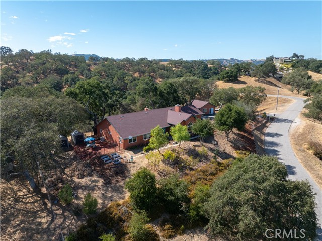 10755 Santa Ana Road, Atascadero CA: https://media.crmls.org/medias/4d67bcc1-06b5-4282-8fe0-d54946f52ca4.jpg