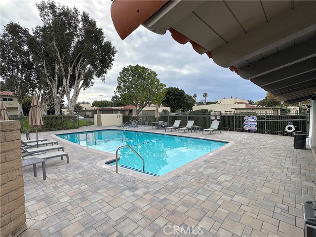 Detail Gallery Image 6 of 25 For 2316 Vista Hogar, Newport Beach,  CA 92660 - 3 Beds | 2 Baths
