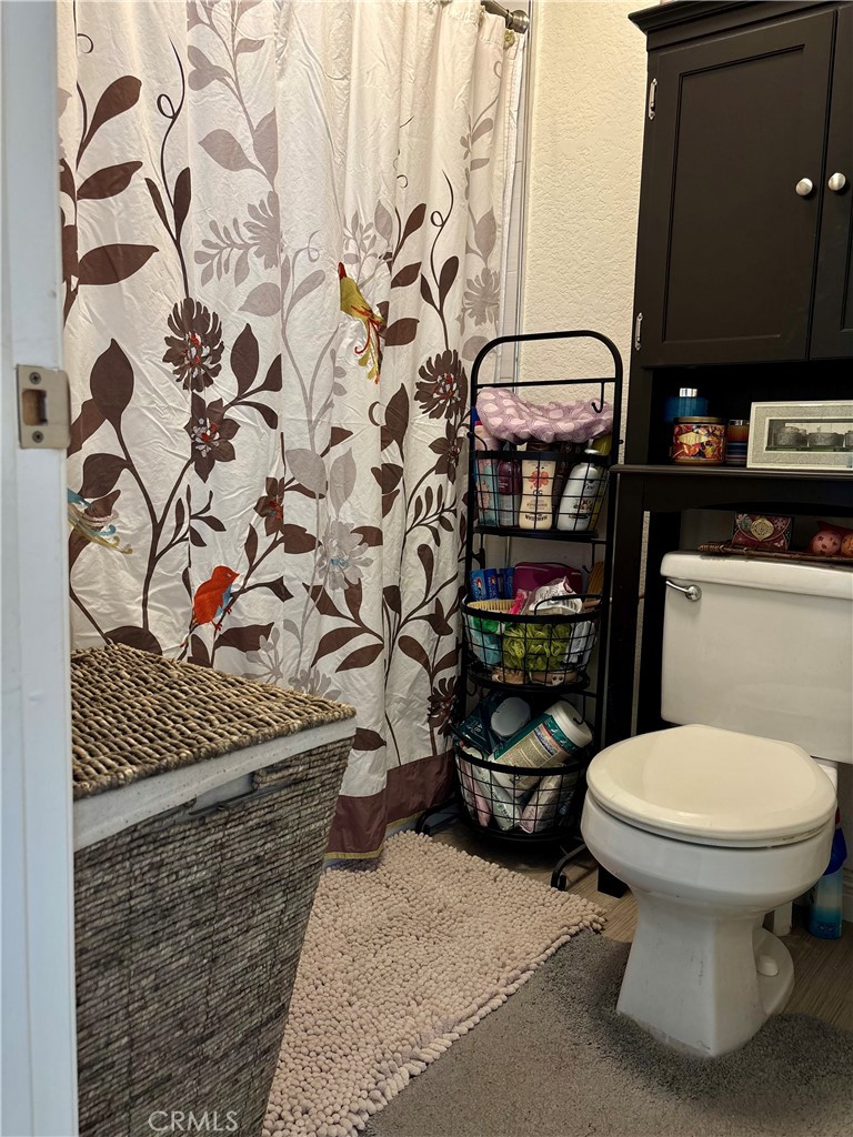 https://media.crmls.org/medias/4d68ca55-a78c-4cc9-b4dd-7dabc86f7336.jpg?preset=X-Large