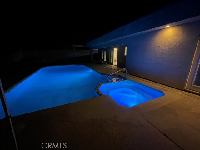 Detail Gallery Image 3 of 7 For 77541 Edinborough, Palm Desert,  CA 92211 - 3 Beds | 2/1 Baths