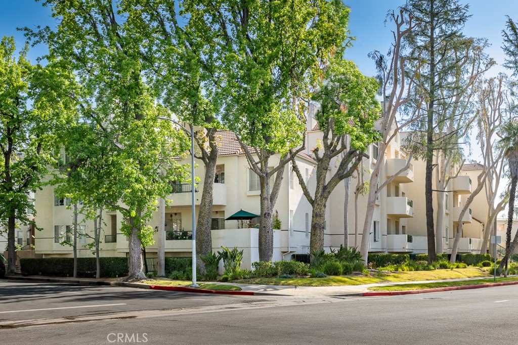 5420 Sylmar Avenue #321