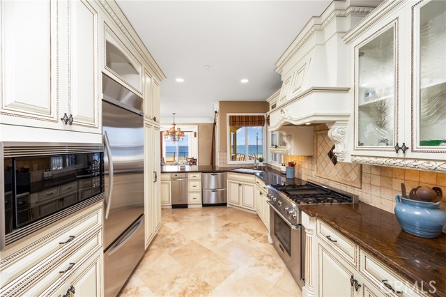 1400 E Ocean Boulevard, Long Beach CA: https://media.crmls.org/medias/4d6990b2-b895-4204-a209-3c9e71748615.jpg