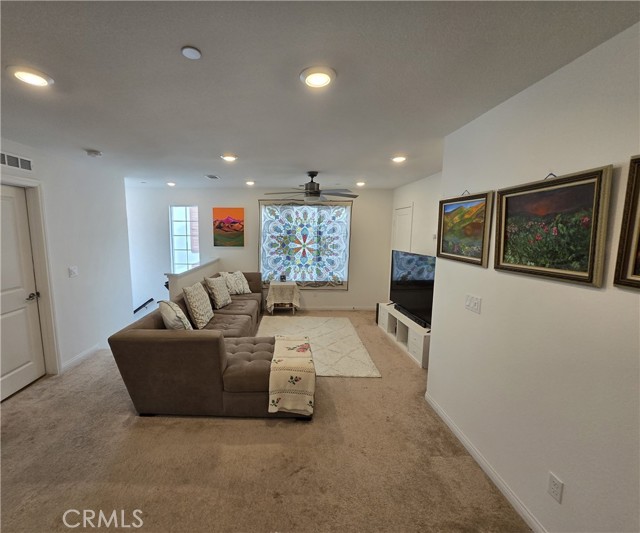 Detail Gallery Image 11 of 24 For 15168 Ridge Ln, Fontana,  CA 92336 - 3 Beds | 2 Baths