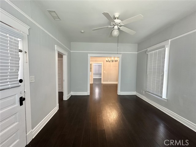 250 SONORA Street, Redlands CA: https://media.crmls.org/medias/4d69d5e7-e6f5-4483-b02f-7c08d529d73d.jpg