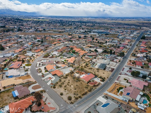 Detail Gallery Image 3 of 27 For 16499 Kamana Rd, Apple Valley,  CA 92307 - – Beds | – Baths