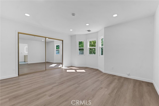 17706 Collins Street photo 15