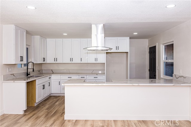 2983 N Alameda Avenue, San Bernardino CA: https://media.crmls.org/medias/4d6a89cd-0a3b-4a42-95a6-5d403fb4fb4f.jpg