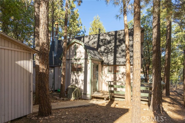 Detail Gallery Image 10 of 33 For 274 Pine Ln, Sugarloaf,  CA 92386 - 2 Beds | 1/1 Baths