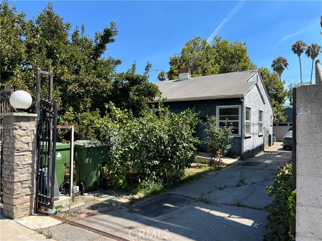14418 Tiara Street, Van Nuys CA: https://media.crmls.org/medias/4d6bde21-10b6-45d9-a394-7a62de3874a4.jpg