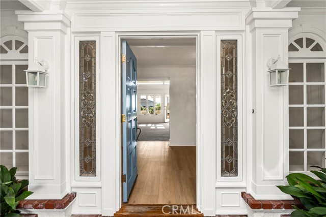 Detail Gallery Image 8 of 40 For 2707 Island View, Corona Del Mar,  CA 92625 - 4 Beds | 2/1 Baths