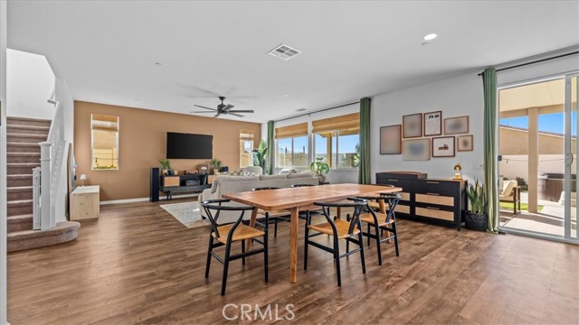 Detail Gallery Image 10 of 44 For 1417 Galaxy Dr, Beaumont,  CA 92223 - 4 Beds | 3 Baths