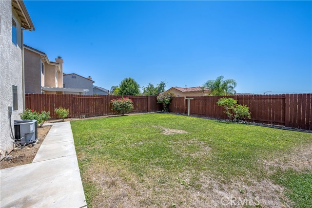 Detail Gallery Image 17 of 20 For 13056 Hagar St, Sylmar,  CA 91342 - 4 Beds | 3 Baths