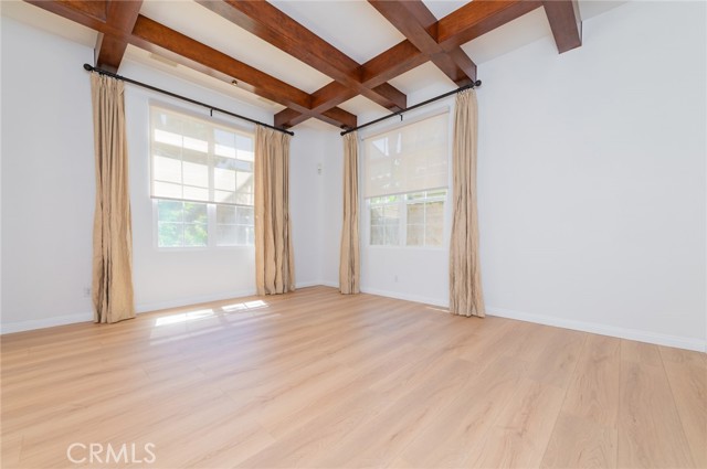 22 Arborside, Irvine CA: https://media.crmls.org/medias/4d6e230a-8b37-4fe2-9513-5f1822d36810.jpg
