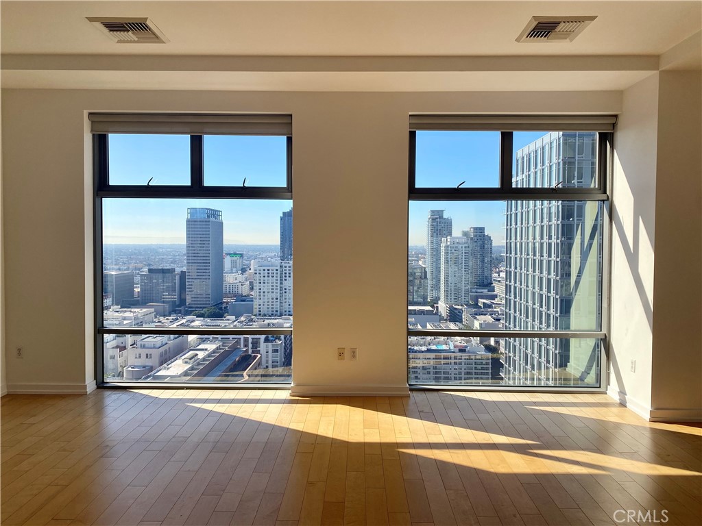 801 S Grand Avenue 2212, Los Angeles, CA 90017