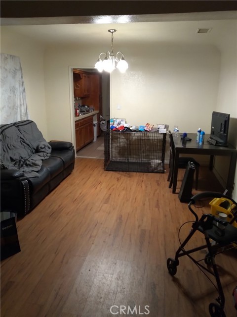 Detail Gallery Image 16 of 16 For 2010 W 85th, Los Angeles,  CA 90047 - 2 Beds | 1 Baths