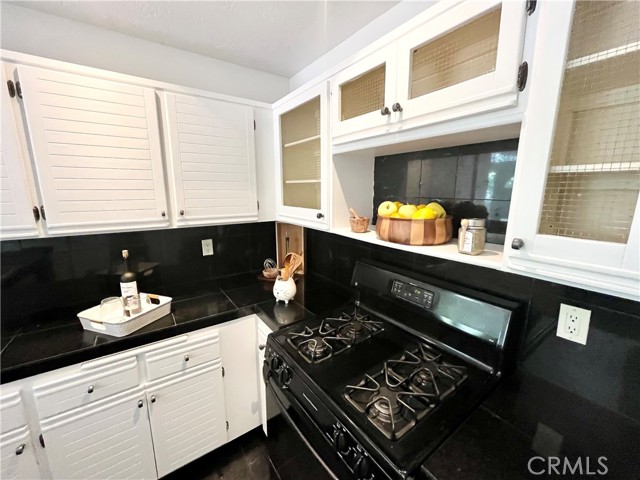 Detail Gallery Image 21 of 51 For 26115 Mcbean #1,  Valencia,  CA 91355 - 2 Beds | 2 Baths