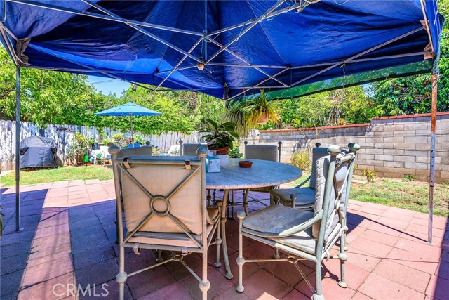 8748 Sylmar Avenue, Panorama City CA: https://media.crmls.org/medias/4d6f0bd0-d40e-493c-8406-da7177e887c4.jpg
