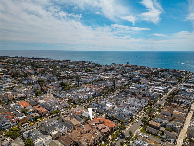 Detail Gallery Image 39 of 40 For 604 1/2 Marigold Ave #B,  Corona Del Mar,  CA 92625 - 3 Beds | 3 Baths