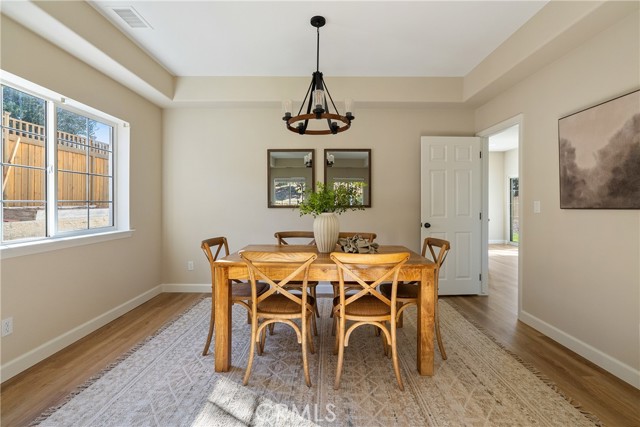 Detail Gallery Image 13 of 58 For 1751 Skyview Dr, Paso Robles,  CA 93446 - 4 Beds | 3/1 Baths