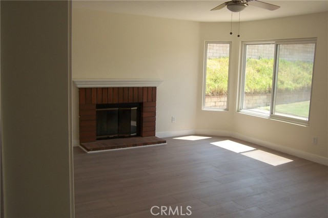 Detail Gallery Image 11 of 12 For 6385 N Azalea Ave, San Bernardino,  CA 92407 - 4 Beds | 3 Baths