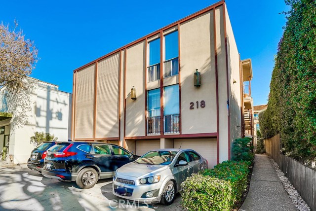 218 Loma Ave, Long Beach, CA 90803