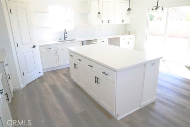 Detail Gallery Image 12 of 30 For 8600 Ironwood Ave, California City,  CA 93505 - 4 Beds | 3 Baths