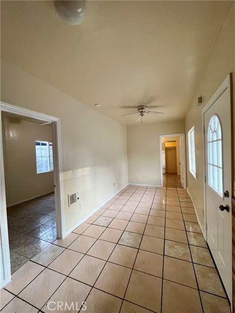 1336 W 109 Street, Los Angeles, California 90044, 2 Bedrooms Bedrooms, ,1 BathroomBathrooms,Residential Lease,For Rent,1336 W 109 Street,CRIN24033767