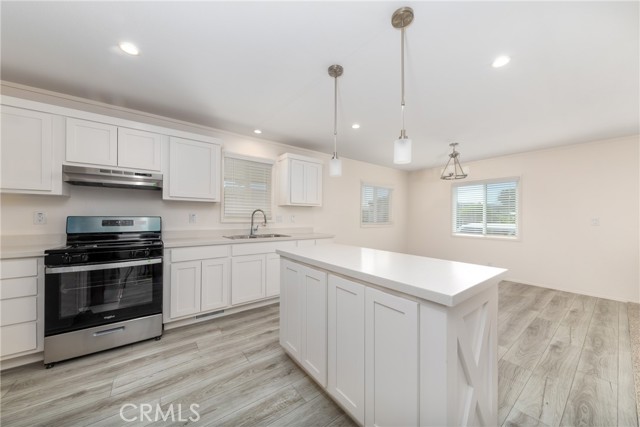 1560 Massachussetts Avenue, Riverside CA: https://media.crmls.org/medias/4d72c8aa-e9db-4a22-96d4-5aee6175cc31.jpg