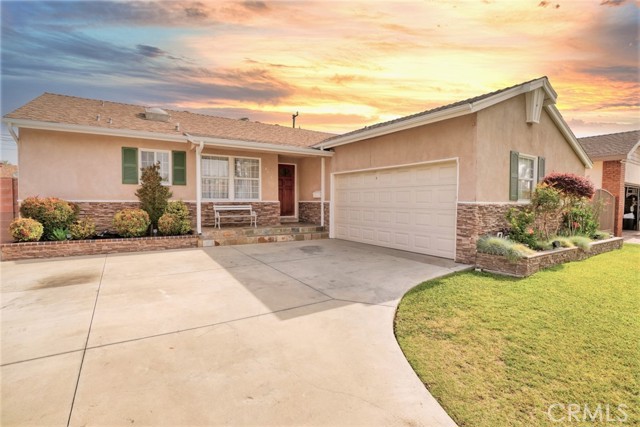 Image 2 for 6015 Charlwood St, Lakewood, CA 90713