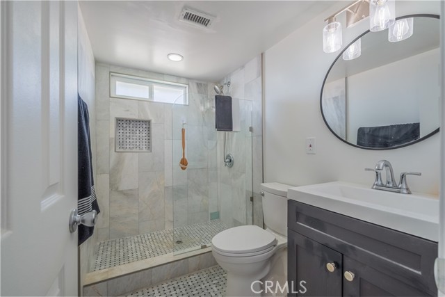Detail Gallery Image 23 of 36 For 221 S Mall Way, Anaheim,  CA 92804 - 3 Beds | 2 Baths