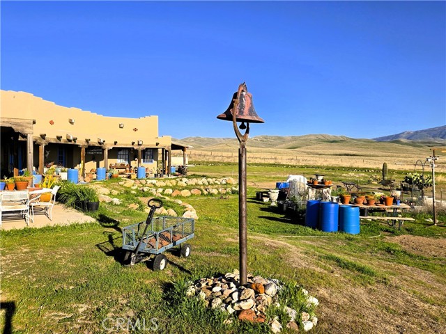 6002 General Beale Road, Arvin CA: https://media.crmls.org/medias/4d7472c8-388b-47a8-8dc7-f5208fdd5bd1.jpg