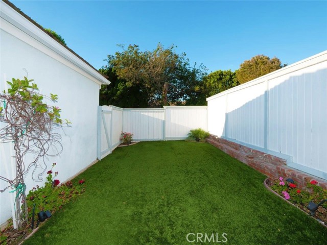 64 Margate Sq, Palos Verdes Estates, California 90274, 3 Bedrooms Bedrooms, ,2 BathroomsBathrooms,Residential,Sold,Margate Sq,PV23124000