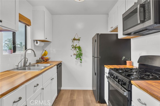 1506 E 4th, Long Beach CA: https://media.crmls.org/medias/4d75a513-de75-4b36-9744-348a6932d4cb.jpg