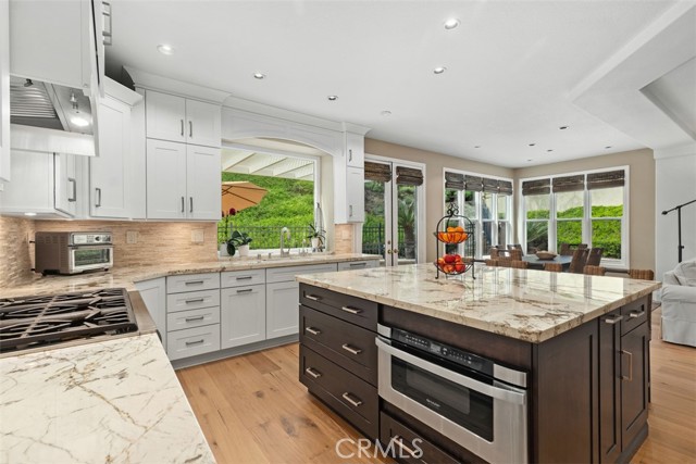 Detail Gallery Image 7 of 34 For 26121 Camino Largo, Mission Viejo,  CA 92692 - 5 Beds | 3/1 Baths