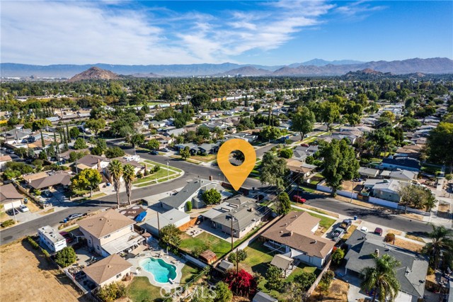 Detail Gallery Image 35 of 36 For 6463 Carlo Dr, Riverside,  CA 92506 - 4 Beds | 2 Baths