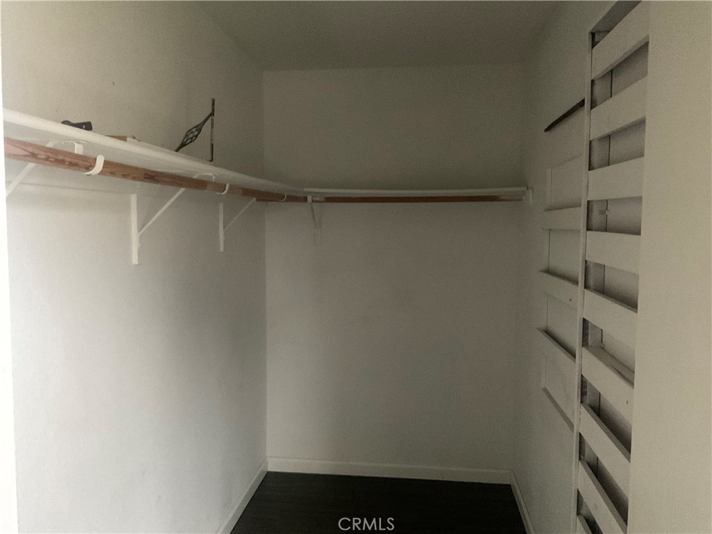 https://media.crmls.org/medias/4d789512-7c2e-4802-a6af-c38e0b2793bf.jpg?preset=X-Large