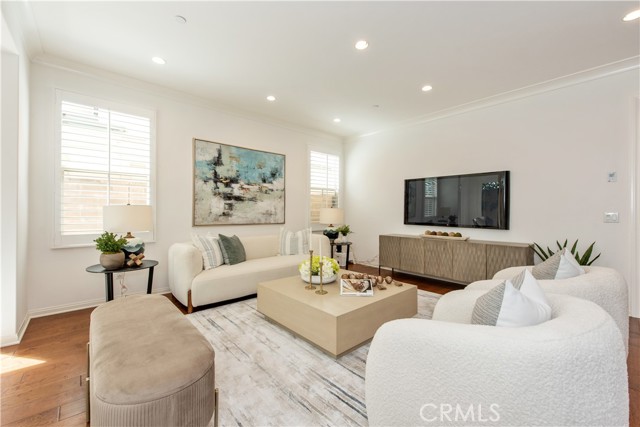 Detail Gallery Image 5 of 36 For 238 Shelbourne, Irvine,  CA 92620 - 4 Beds | 4 Baths