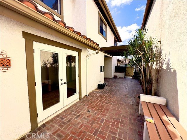 Detail Gallery Image 2 of 22 For 14 Vercelli, Irvine,  CA 92620 - 3 Beds | 2/1 Baths