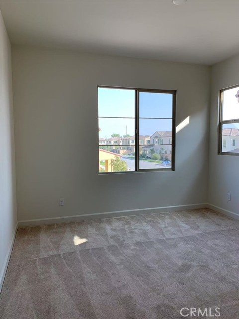 Detail Gallery Image 8 of 8 For 15730 Moonflower Ave, Chino,  CA 91708 - 4 Beds | 3 Baths