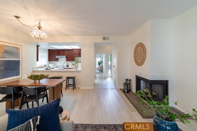 16211 Downey, 92 photo 8