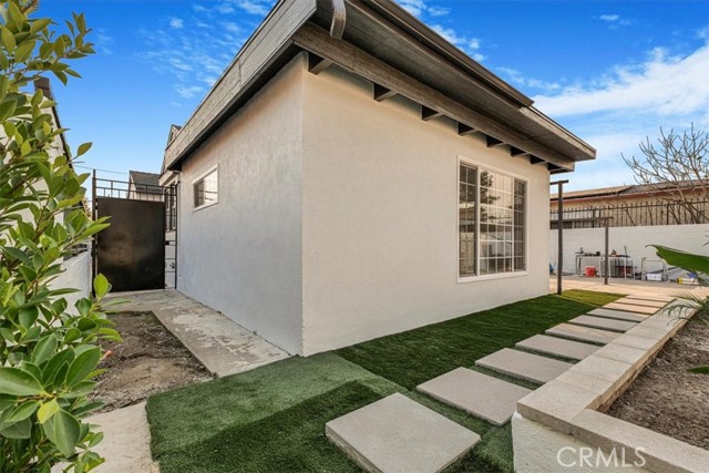 Detail Gallery Image 36 of 42 For 923 W Poplar St, Compton,  CA 90220 - 3 Beds | 1 Baths