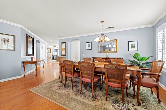 Detail Gallery Image 3 of 38 For 21240 Lone Star Way, Saugus,  CA 91390 - 4 Beds | 3 Baths