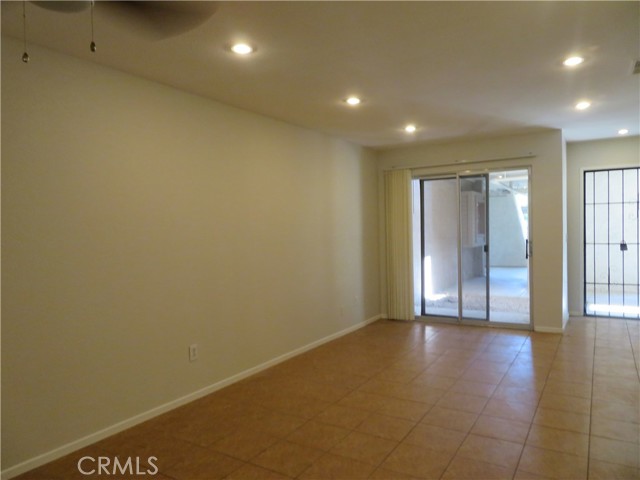 Detail Gallery Image 1 of 29 For 2857 N Los Felices Rd #106,  Palm Springs,  CA 92262 - 1 Beds | 1 Baths