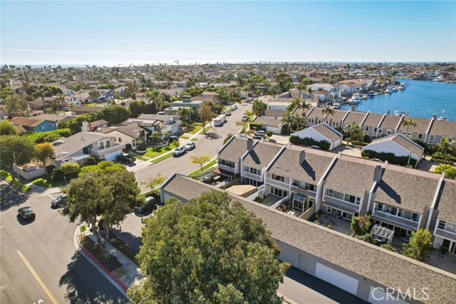 Detail Gallery Image 48 of 54 For 16552 Harbour Ln #14,  Huntington Beach,  CA 92649 - 3 Beds | 2/1 Baths