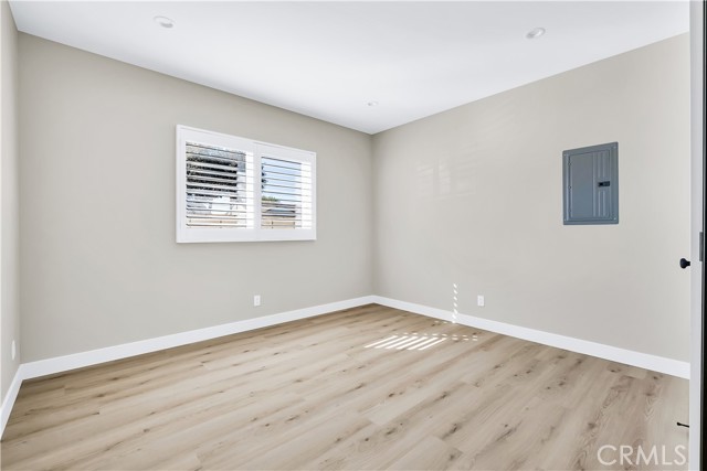 Image 34 of 51 For 5602 Verdura Ave