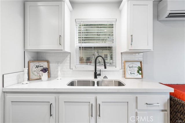 Detail Gallery Image 10 of 16 For 10799 Sherman Grove Ave Unit 84, Sunland,  CA 90140 - 1 Beds | 1 Baths