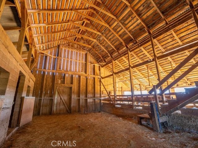 https://media.crmls.org/medias/4d7be265-8d96-4757-999d-47f1627762e6.jpg?preset=X-Large